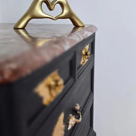 L'hirondelle-l'hirondo Turretot