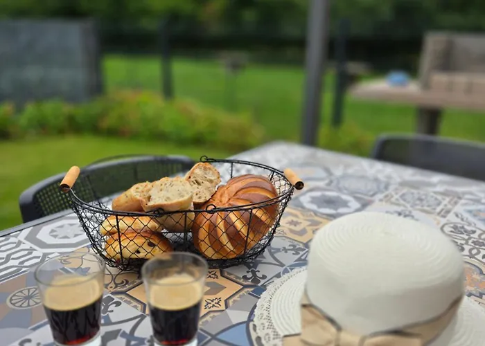 L'hirondelle-l'hirondo Turretot